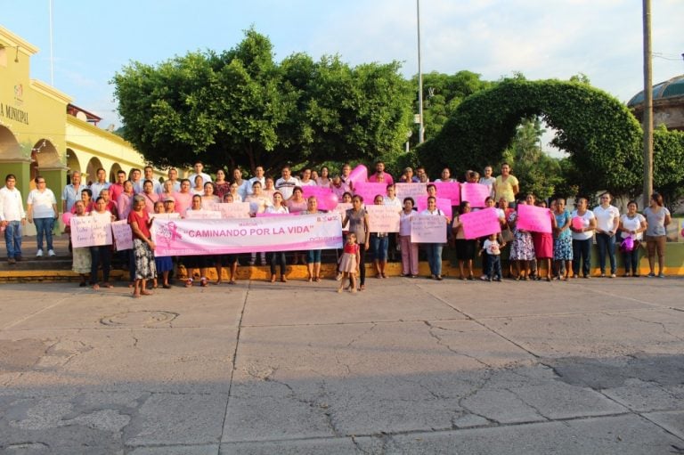 Realiza DIF Ixtlahuacán marcha por el Día de la Lucha Contra el Cáncer de Mama