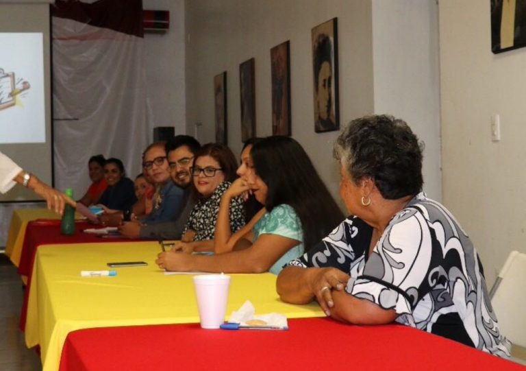 Las mujeres podemos manejar un país: Ramírez