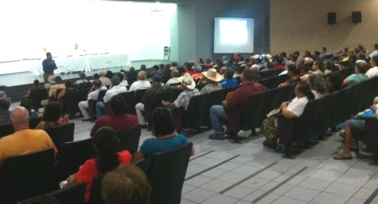 Todo un éxito la reunión informativa por parte del Consulado Americano: Atención a Migrantes
