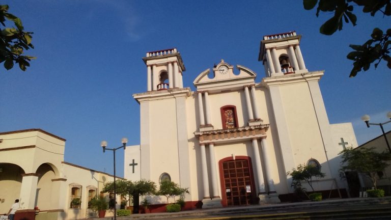 Proyectan colocar las torres en templo de San Pedro de Coquimatlán