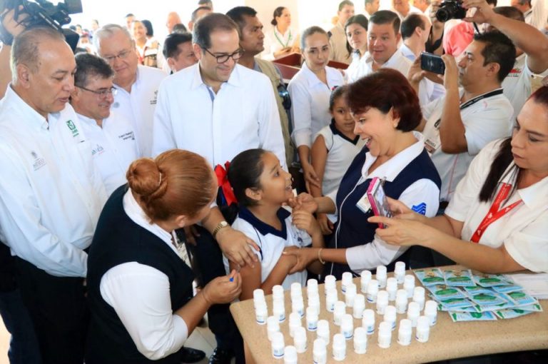 Arranca Gobernador Tercera Semana Nacional de Salud