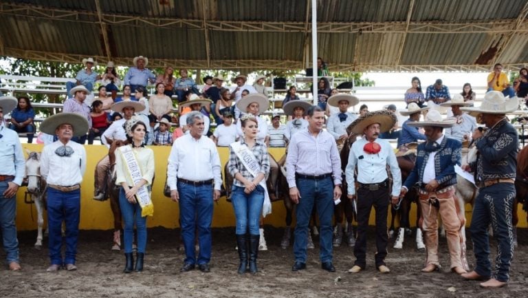 Inauguran Primer Campeonato Charro por Equipos Colima 2017