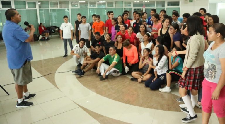 Disfrutan de la Caravana de Activación Física