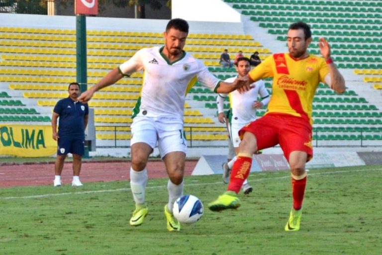 Loros empata con Monarcas
