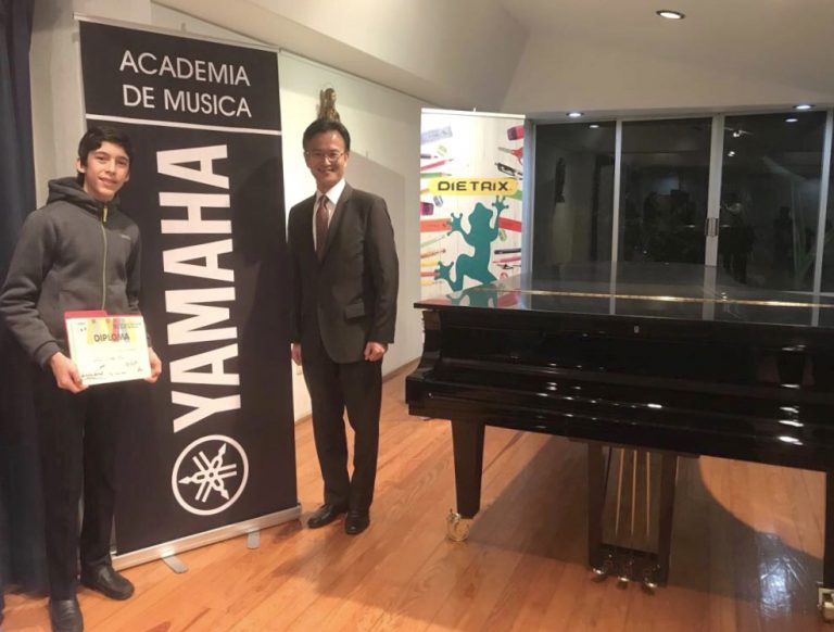 Gana alumno de la UdeC concurso nacional de piano Cedros-UP-Yamaha