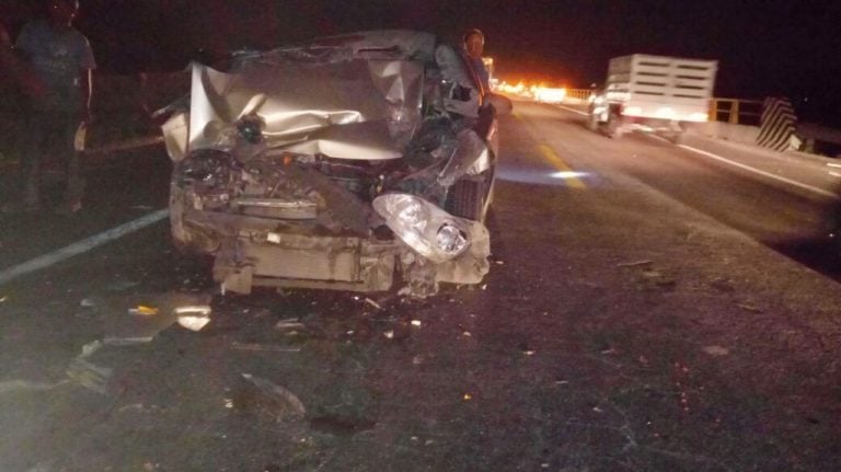 Sale vivo de milagro, tras fuerte encontronazo