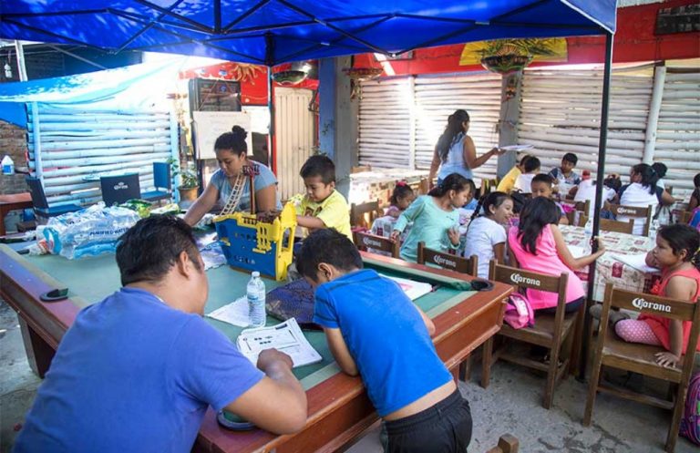 “Coco Bongo” por la mañana es una escuela, por la tarde bar