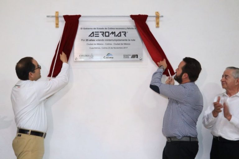 Devela JIPS placa por 25 aniversario de Aeromar en la entidad