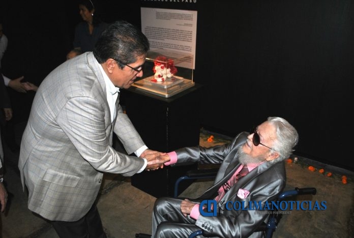 Fernando del Paso recorre el museo