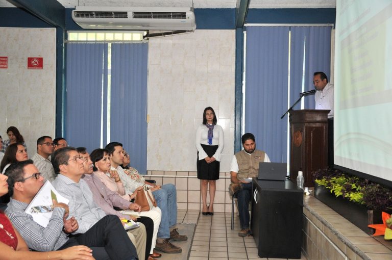Tiene Bachillerato 1 alumnos destacados en el estado y el país