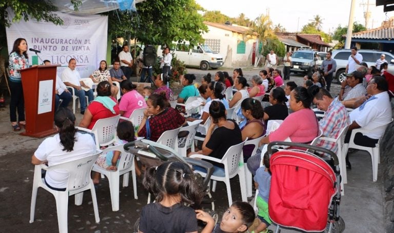 Inauguran punto de venta de leche Liconsa en Cuyutlán