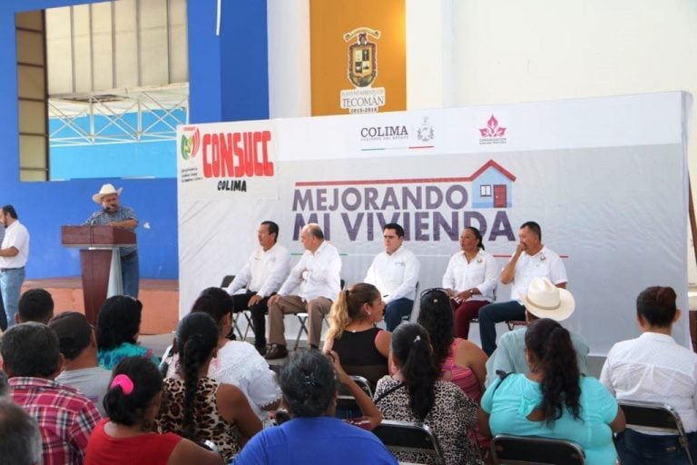 Entregan en Tecomán apoyos del programa “Mejorando tu vivienda”