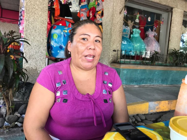 Madre denuncia a policías de Armería por detener a menores de edad el pasado 31 de octubre