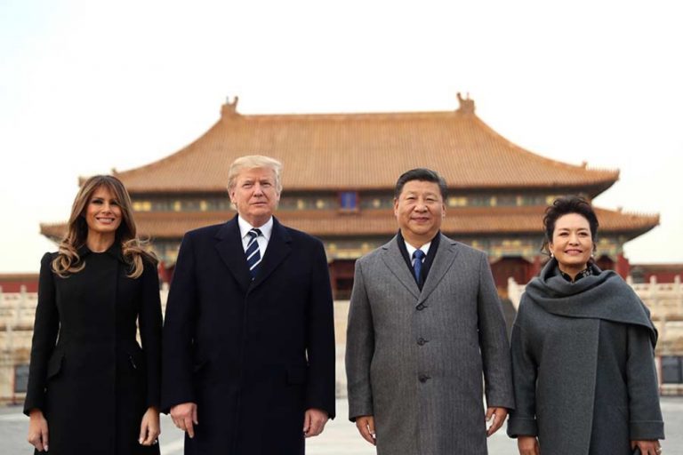 Reciben con máximos honores a Trump en China