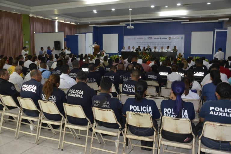 En Tecomán; Gendarmería Federal capacitó a Policías Estatales y Municipales