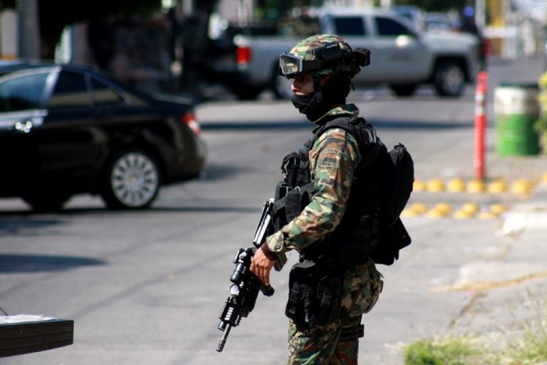 Cártel de Sinaloa apoya a “El Cholo” para tomar la plaza de Colima: La Jornada