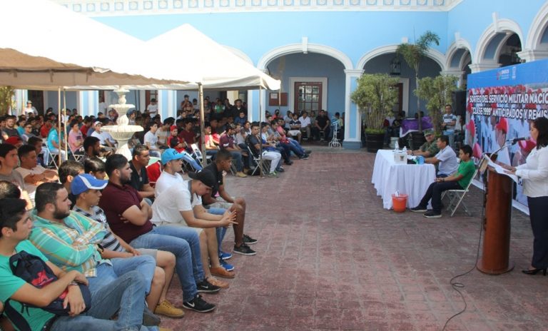 Se realizó sorteo del Servicio Militar en la Presidencia Municipal de Colima  