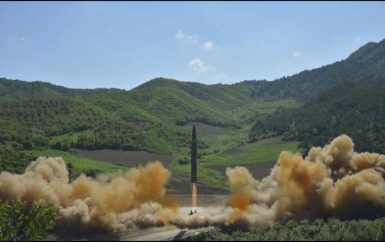 Negociadores de EU y Corea del Sur prometen presionar a Corea del Norte