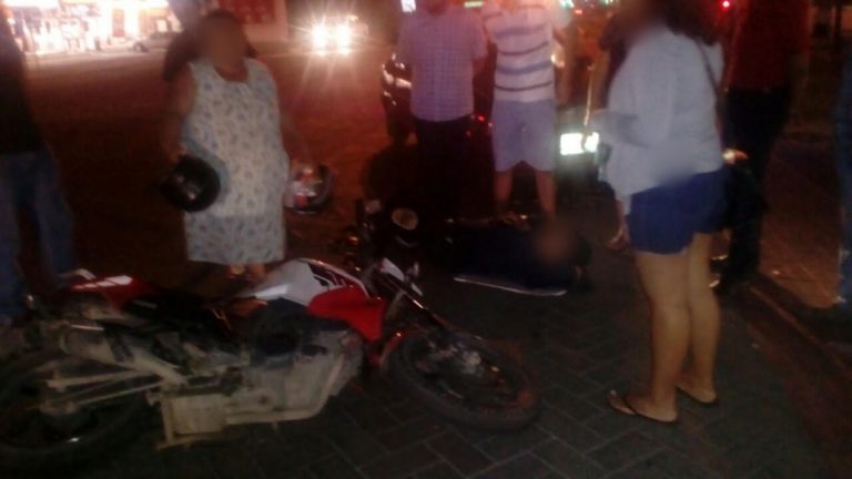 Mujer motociclista arrollada en el boulevard costero Miguel de la Madrid
