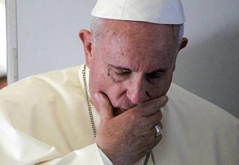 Estado Islámico amenaza al Vaticano; lanza imagen del Papa decapitado