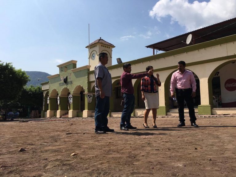 Remodelan la plazoleta principal de Ixtlahuacán; invierten 3.1 mdp