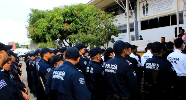 Anuncian contratación de 30 policías auxiliares en Tecomán