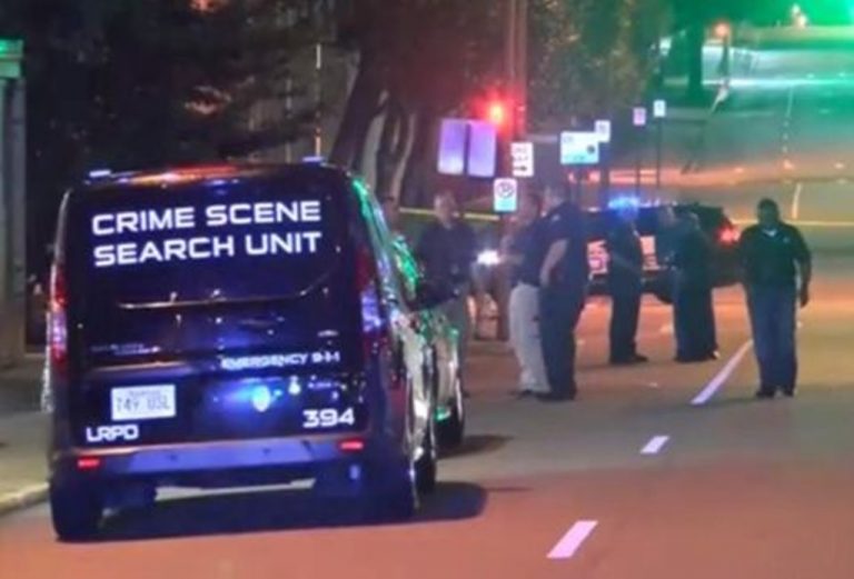Al menos un muerto y dos heridos tras tiroteo en California