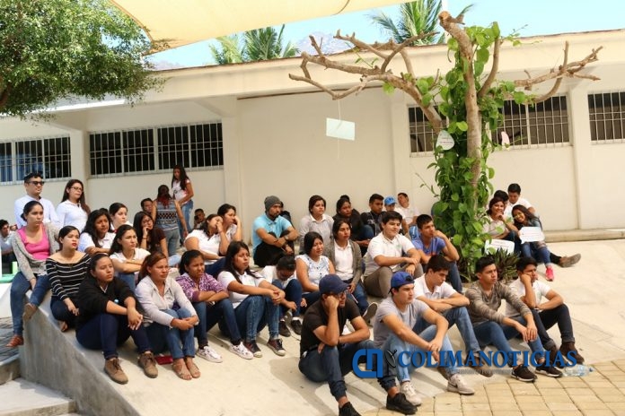 Charlas sobre emprendedurismo y relaciones toxicas en FCAM