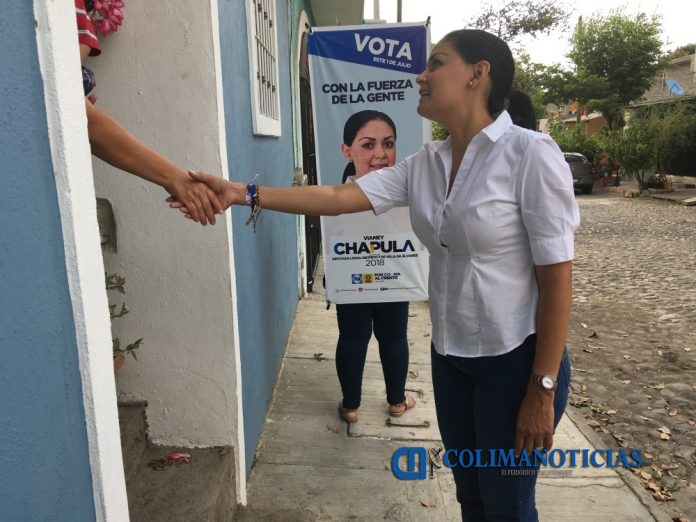 Vianey Chapula ofrece ser el conducto para resolver los problemas en Lomas Altas