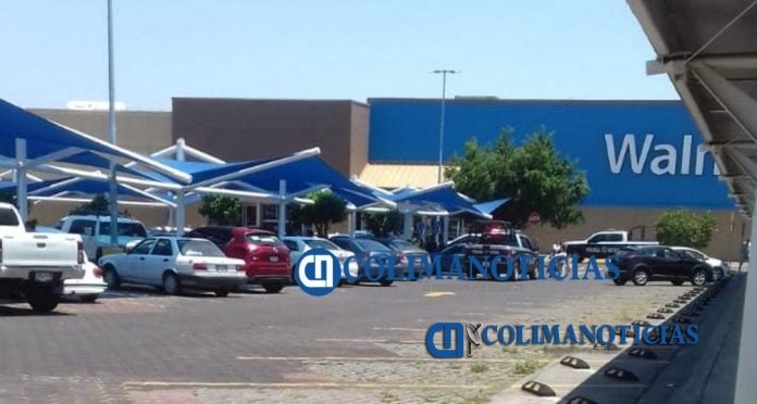 estacionamiento walmart