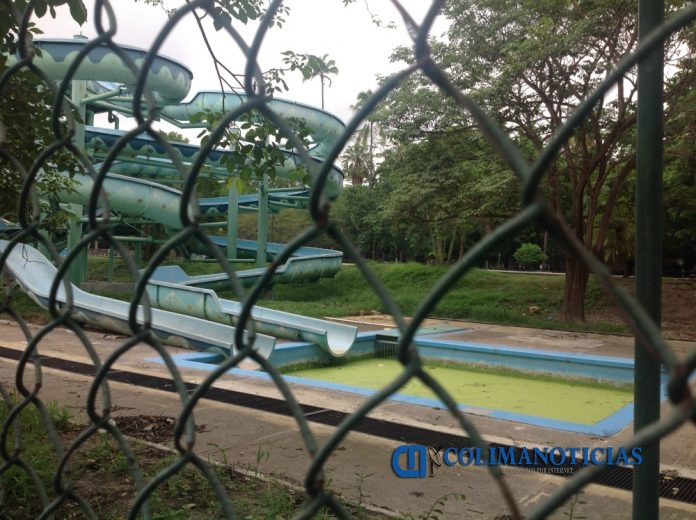 agua verde tobogan colima