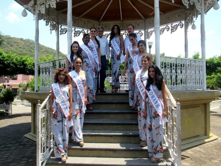 Candidatas de la Feria de Todos los Santos visitan el municipio de Armería