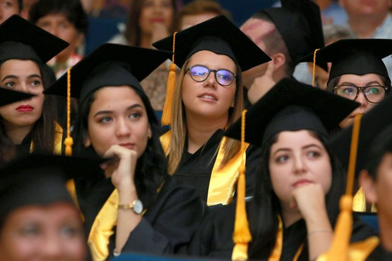 Egresa UdeC a mercadólogos y publicistas capaces de cambiar su entorno