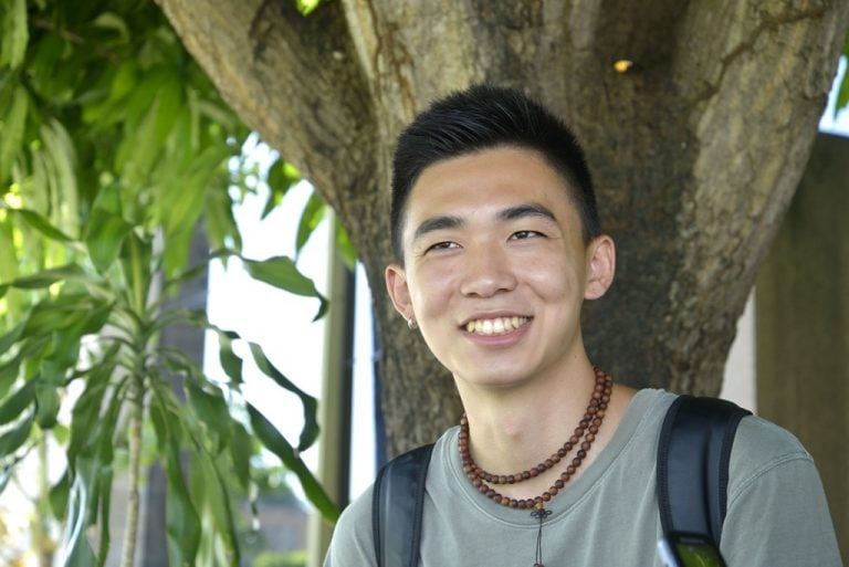 Diseña UdeC curso intensivo de español para estudiante canadiense