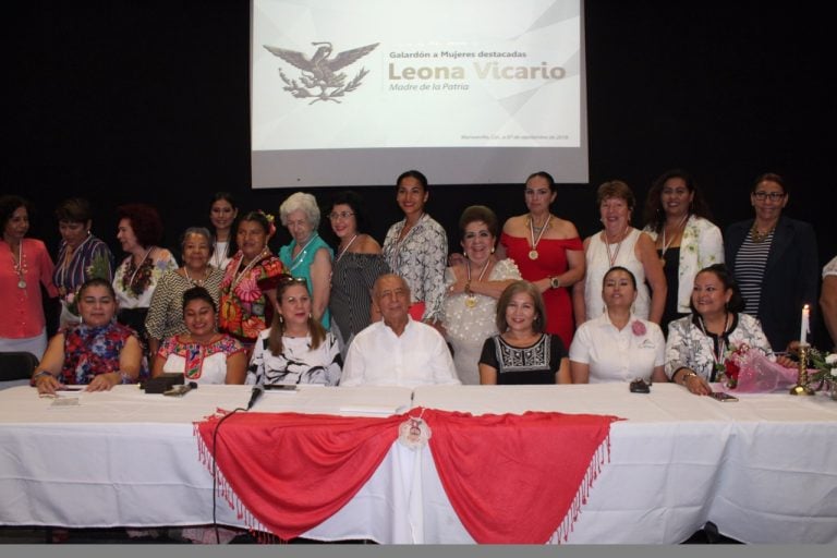 Medalla Leona Vicario a mujeres destacadas y nueva delegada estatal del Colectivo de Sororidad
