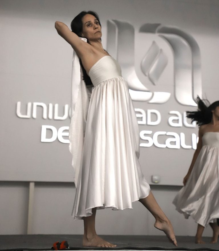 Participa universitaria en VI Coloquio Internacional sobre las Artes Escénicas
