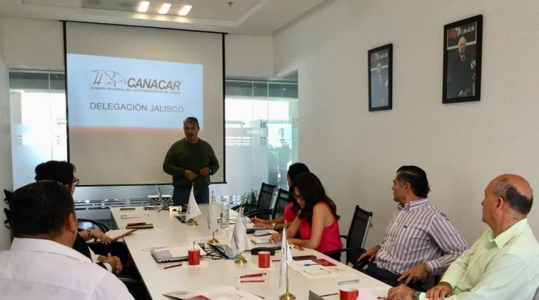 Reunión de gerentes de CANACAR región occidente