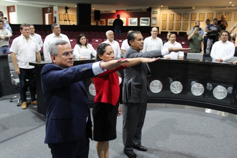 Leticia Chávez, René Rodríguez y Marcelino Bravo, nuevos magistrados del STJE