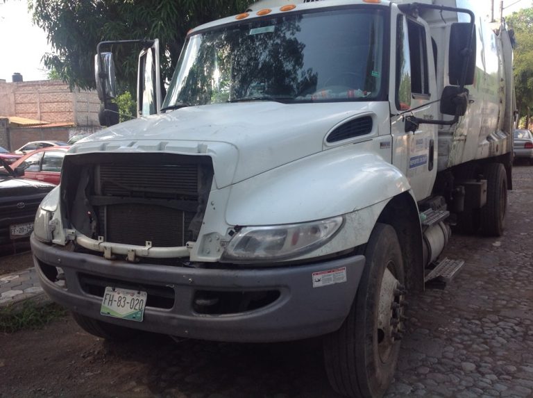 Ayto de Colima incumple acuerdo de los 21 días para reparar camiones recolectores de basura: León Alam