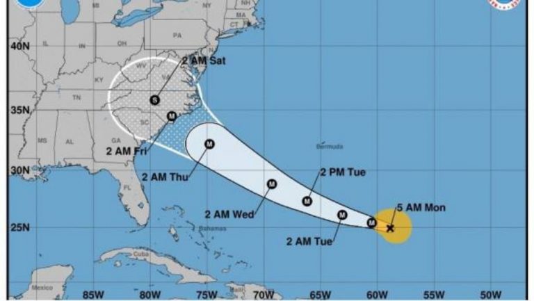 “Florence” de categoría 3 se dirige hacia costas de EU