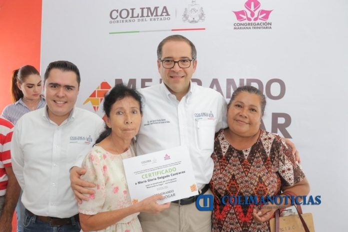 Entrega Gobernador apoyos de mejoramiento de vivienda