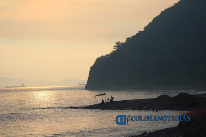 Realizan limpieza del fondo marino en Manzanillo