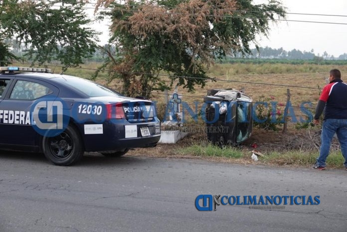 Vuelca su auto en la autopista Colima – Manzanillo