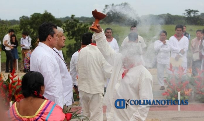 AMLO CEREMONIA MADRE TIERRA