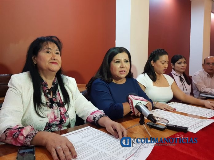 Abren convocatoria para reconocer mujeres colimenses destacadas