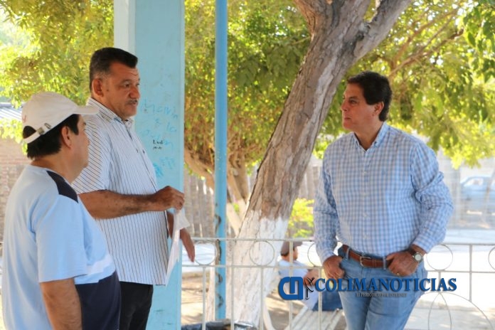 Comuna tecomense dará respuesta al problema del azolvamiento de la red de drenaje en Cofradía de Morelos