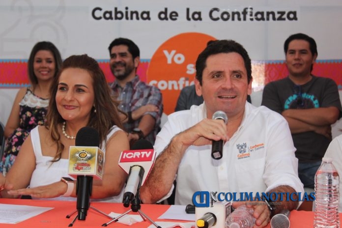Locho Morán encabeza develación de la “Cabina de la Confianza”, en apoyo a niñez con discapacidad