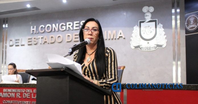 diputada Claudia Gabriela Aguirre