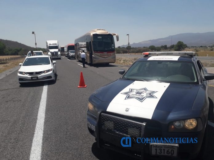 tolvaneras en la autopista GDL-Colima (2)
