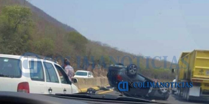 De nuevo se registra un accidente en la ‘curva de la muerte’, en la Manzanillo – Colima